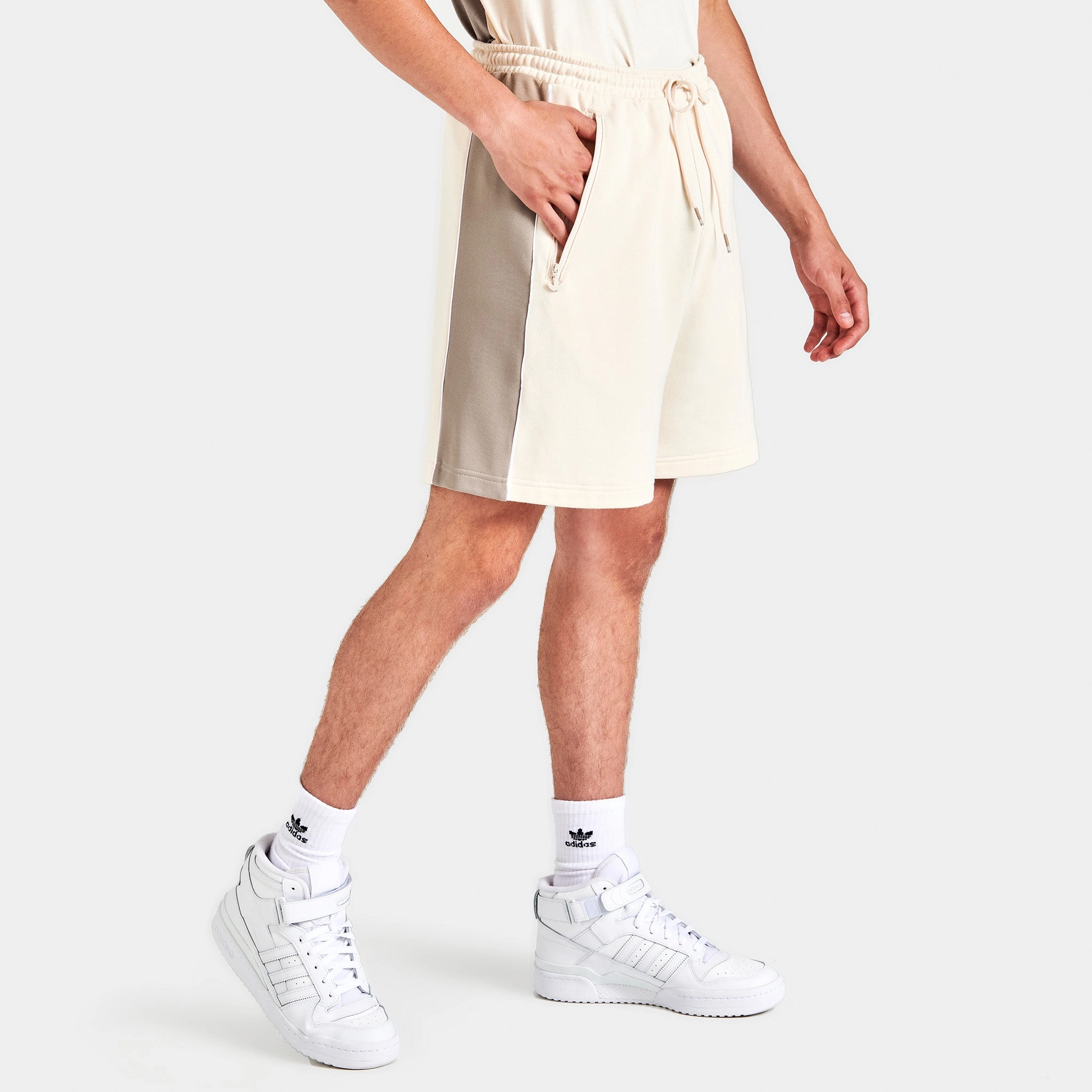 adidas Originals Itasca Shorts Khaki / Wonder White