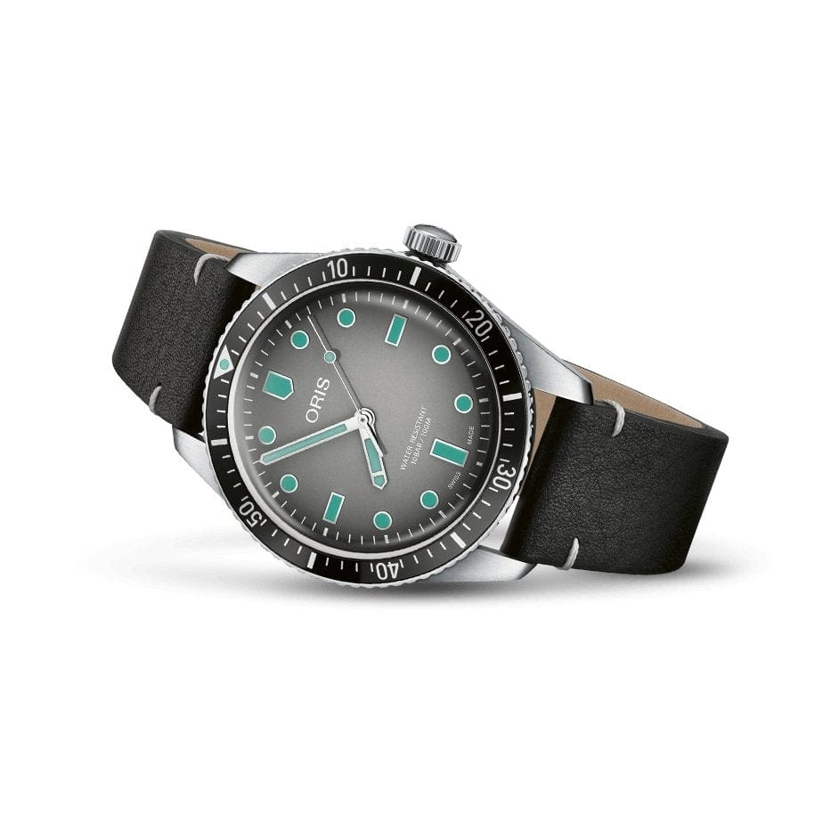 Divers Sixty-Five