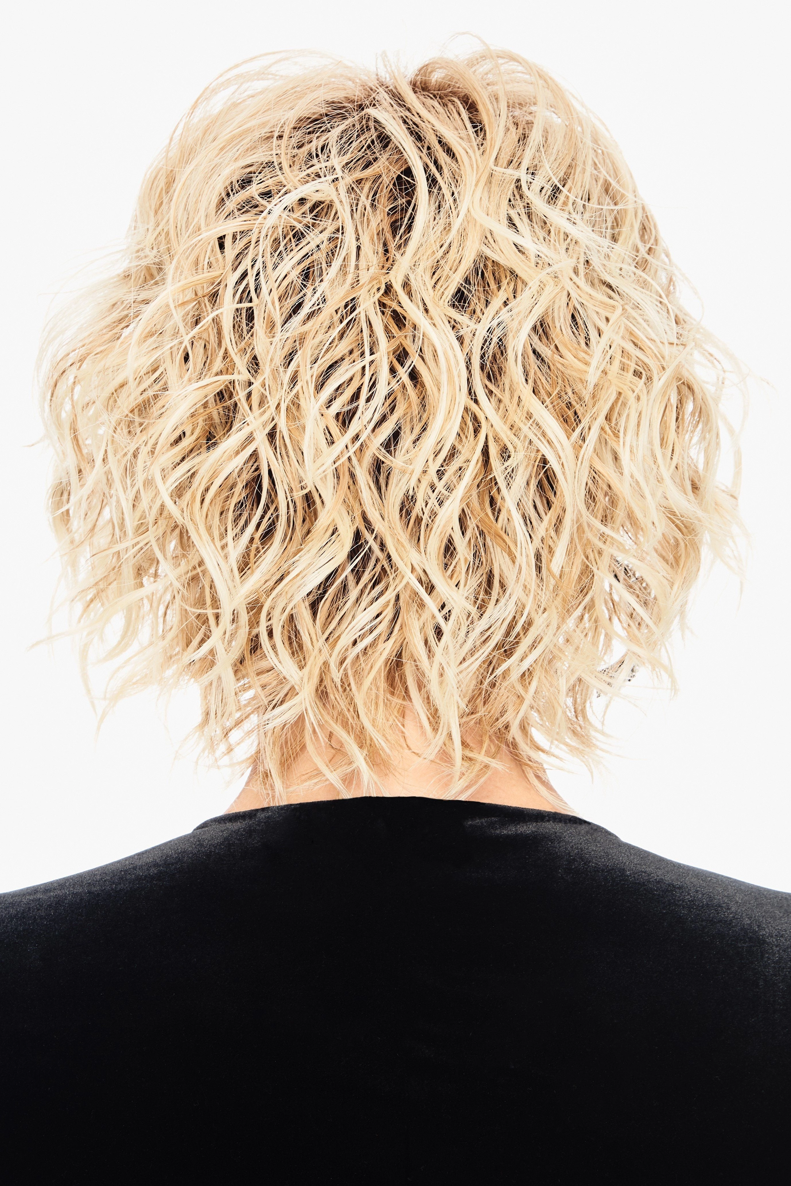 Hairdo Wigs - Breezy Wave Cut (#HDBZWC)
