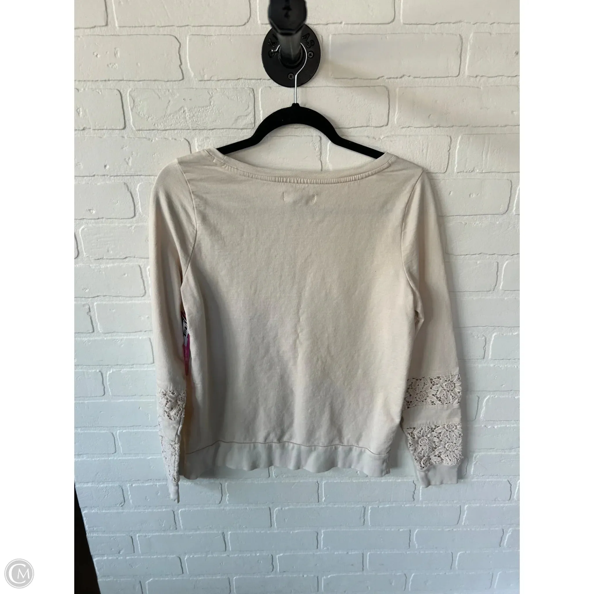 Top Long Sleeve By Lucky Lotus In Cream, Size: S