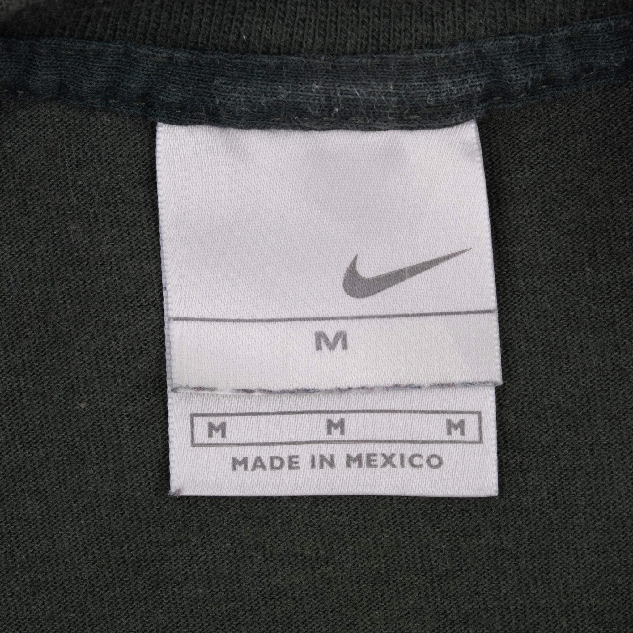 VINTAGE NIKE CLASSIC SWOOSH GREEN TEE SHIRT 2000S SIZE MEDIUM